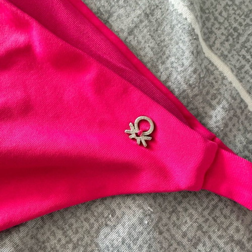 Benetton fuchsia-pink bikini bottom new, size S