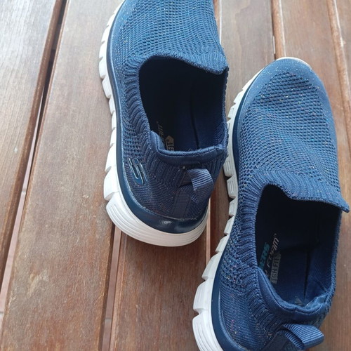 Skechers athletic shoes like new, size 37, blue