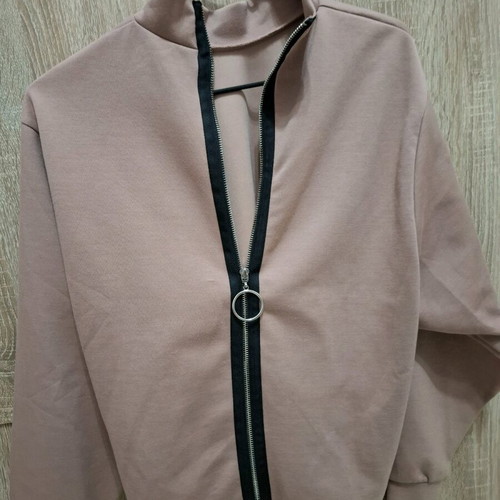 Stradivarius cardigan like new, size S, rotten apple color with ring