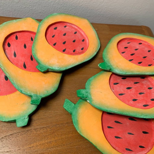 Papaya coasters pack of 6, new, lightweight wood