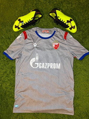 Red Star football jersey used, large size, slim fit with minor flaw