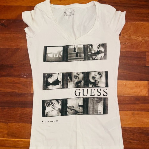 Guess t-shirt new, size M, black and white
