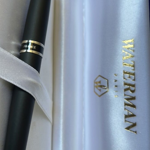 Waterman Paris pen with box, new, needs refill