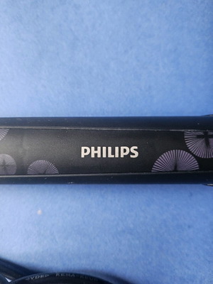 Philips ceramic hair straightener like new