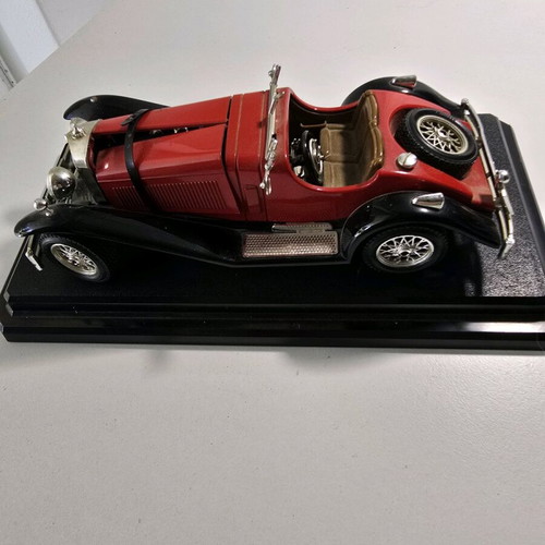 Mercedes Benz SSK 1928 Burago model car used, scale 1:24, red