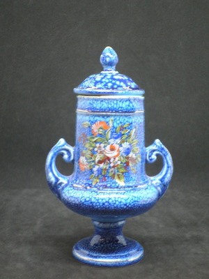 Decorative vintage Italian porcelain vase like new