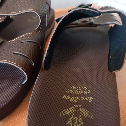 Bella men's slippers new, sizes 45 and 46, brown