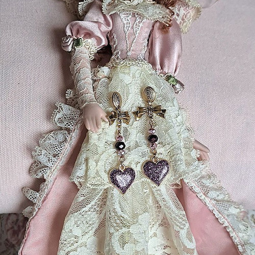 Handmade vintage purple pearl earrings with heart and bow