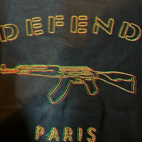 Defend Paris Large T-shirt used, black with stitched design