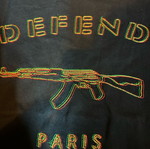 T-shirt Defend Paris Large μεταχειρισμένο, μαύρο με ραμμένο σχέδιο