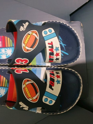 Children's slippers like new size 29