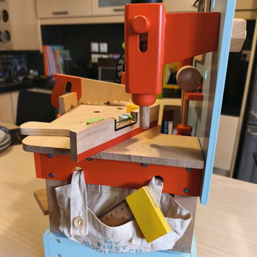 Le Toy Van Wooden Toolbench like new for 3+ years old
