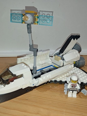 Lego 3 in 1 Space Shuttle Explorer Space Exploration 31066 like new