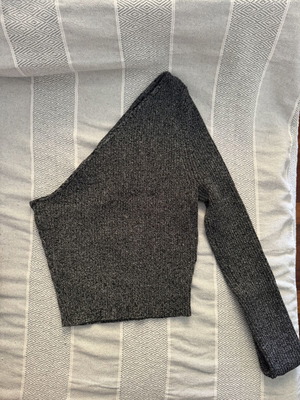 H&M one-shoulder fitted blouse like new, black and gray, size S