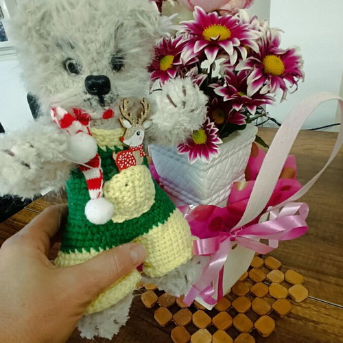 Handmade knitted cat toy new, 18cm with movable paws and head