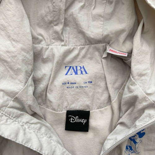 Zara thin windbreaker jacket with hood for 4 years old, like new