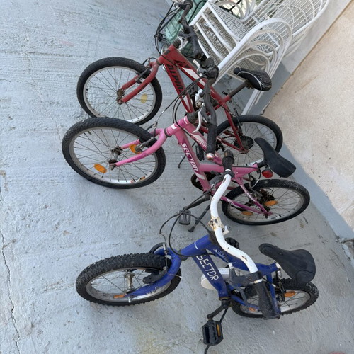 Bicycles used, set of 3, need chain repair
