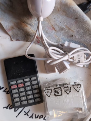 Casio pocket calculator and USB hub 4-port used bundle
