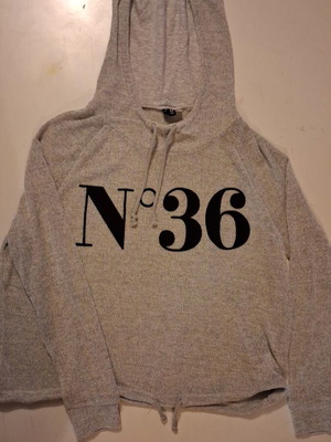 Women's gray sweatshirt used, size M