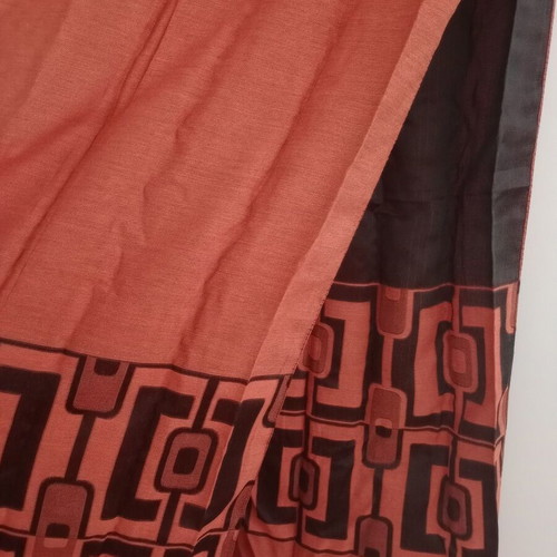 Toi&Moi scarf like new with geometric patterns and fringes