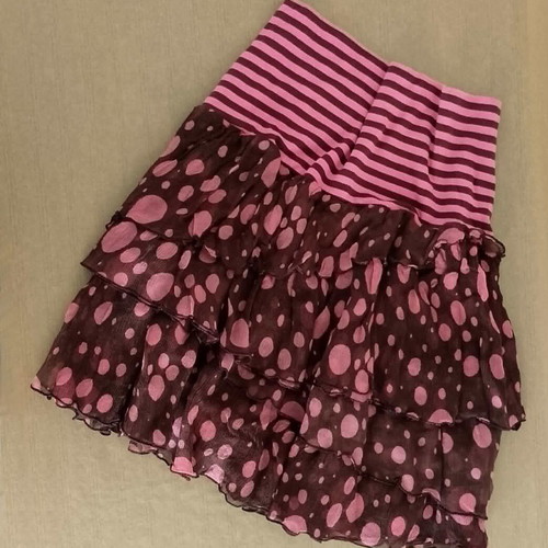 Women's skirt pink and brown like new, size small