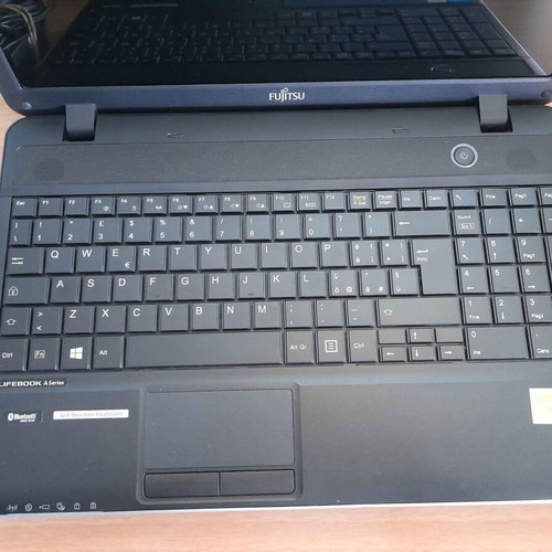 Fujitsu LifeBook AH512 laptop with Intel i3-3110M, 4GB RAM, 120GB SSD