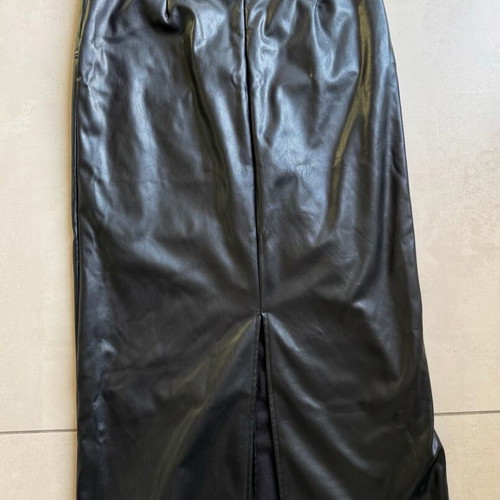Shein leather skirt black size L like new