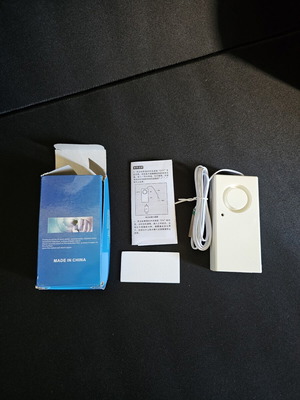 Water Leak Alarm new, easy installation with 3M adhesive, battery powered