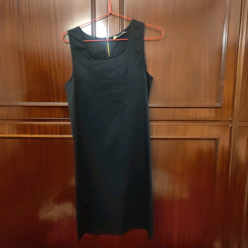Women's sleeveless dress black like new Julia Bergovich