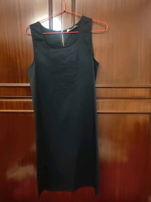 Women's sleeveless dress black like new Julia Bergovich
