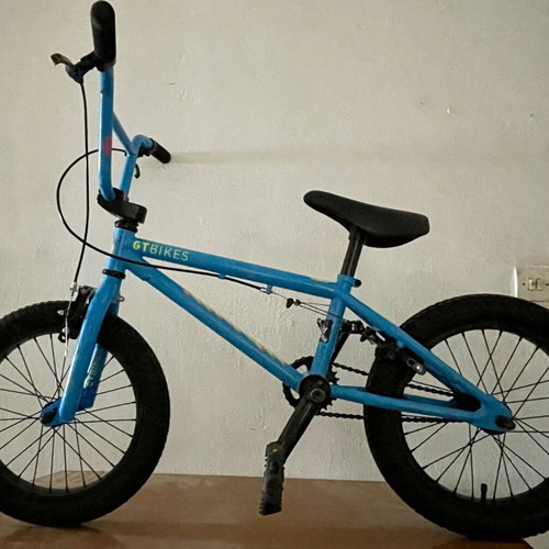GT Performer 16” BMX bike like new, blue