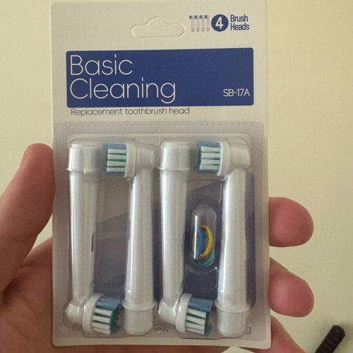 Electric toothbrush brush heads new, set of 4, for Oral-B