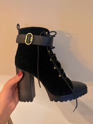 Nine West ankle boots like new, size 40, black