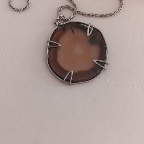 Silver necklace with brown agate, like new, 925 chain