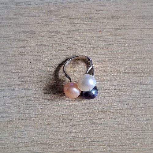 Apriati Ring No.54 Silver 925 with 3 Natural Pearls, like new