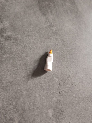 Playmobil baby bottle figurine