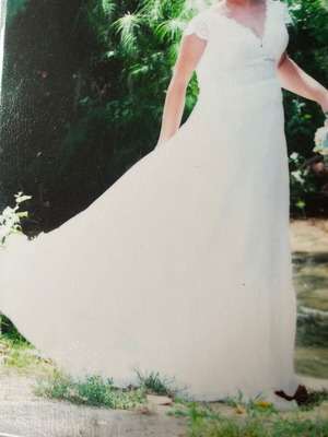 Wedding dress like new, white, size XXL without hoop skirt