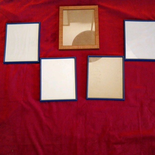 Wall frames like new, pack of 5, celluloid 25x20 cm