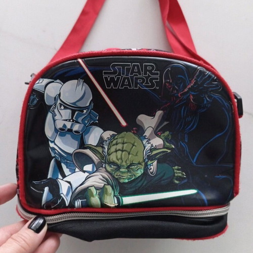 Star Wars bag in very good condition with 2 compartments