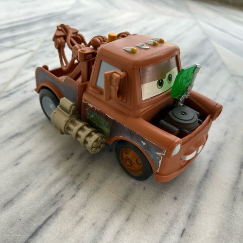 Cars Macqueen Big Daddy used, authentic Disney, with weapons and flag