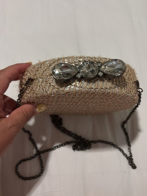 Clatch shoulder bag like new, beige and gold