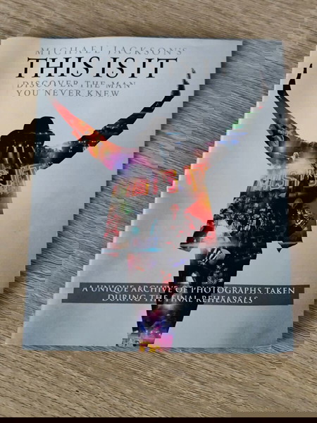 Michael Jackson This Is It Μικρό Φωτογραφικό Λεύκωμα Βιβλιαράκι Booklet