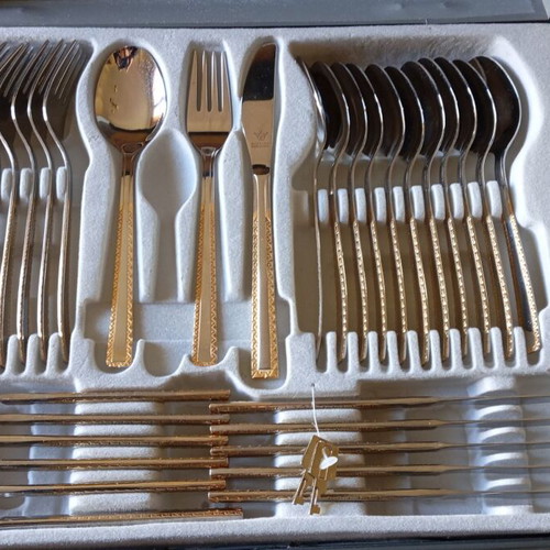 BSB Solingen cutlery set 70 pieces with 24 karat gold, new