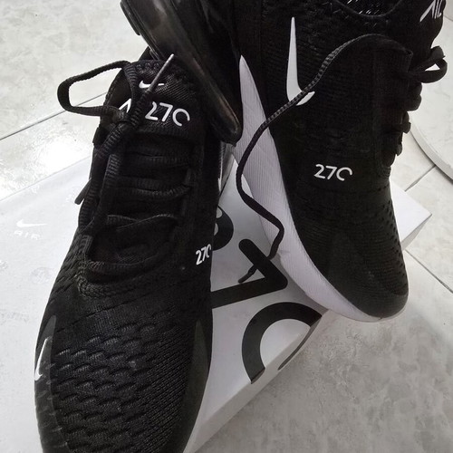 Nike Air Max 270 like new, size 40, black and white