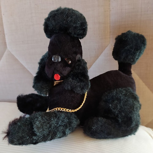 Vintage Poodle 6-Transistor Radio, Made in Japan