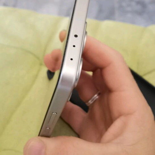 Xiaomi 14T 12+12/512 used with triple Leica camera and 2 cases