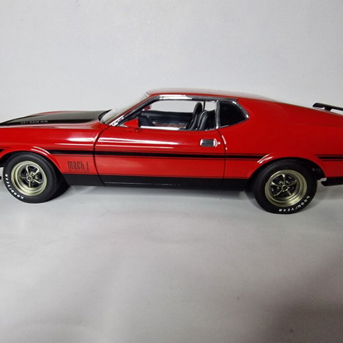 Autoart Millennium 1971 Ford Mustang Mach 1 Fastback Red LE 1:18 scale new