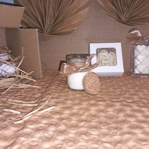 Luxury Gift Box “Al Dahabi” candle and wax melts set new