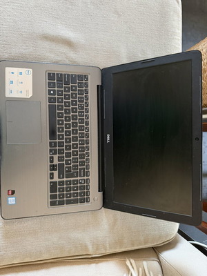 Dell Inspiron 15 5000 Series laptop μεταχειρισμένο για επισκευή ή ανταλλακτικά