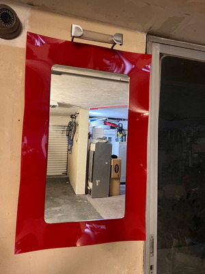 Mirror like new, dimensions 55x85cm